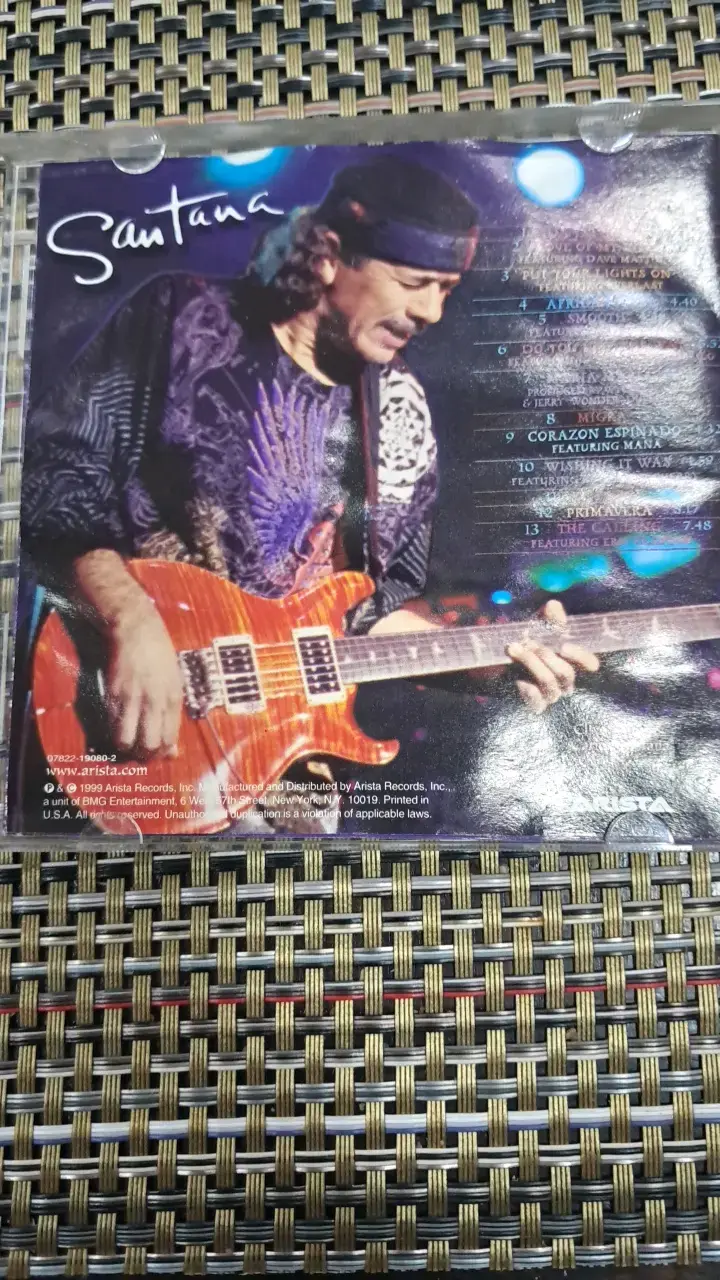 CD Santana Supernatural en buen estado - 2