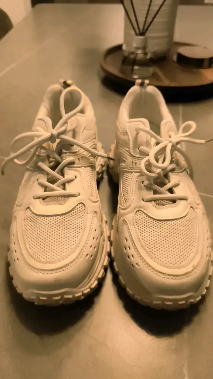 Zapatillas deportivas blancas para mujer - 1