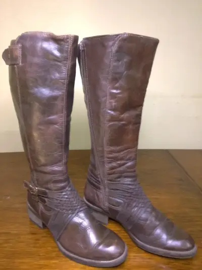 Botas de cuero marrón para mujer - miniatura 1