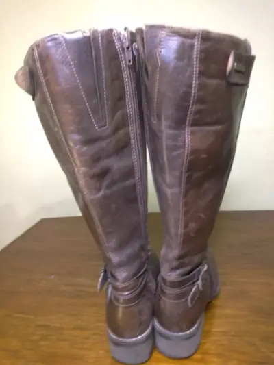 Botas de cuero marrón para mujer - miniatura 2