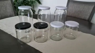 Set de frascos de vidrio con tapas - miniatura 1