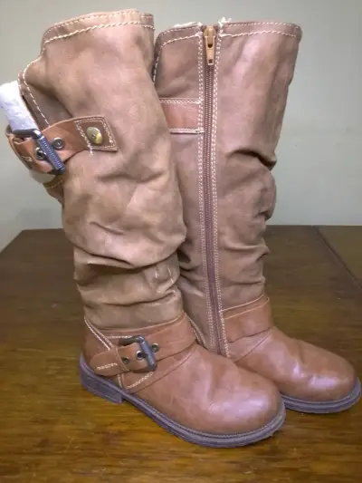 Botas de cuero marrón con hebillas - miniatura 1