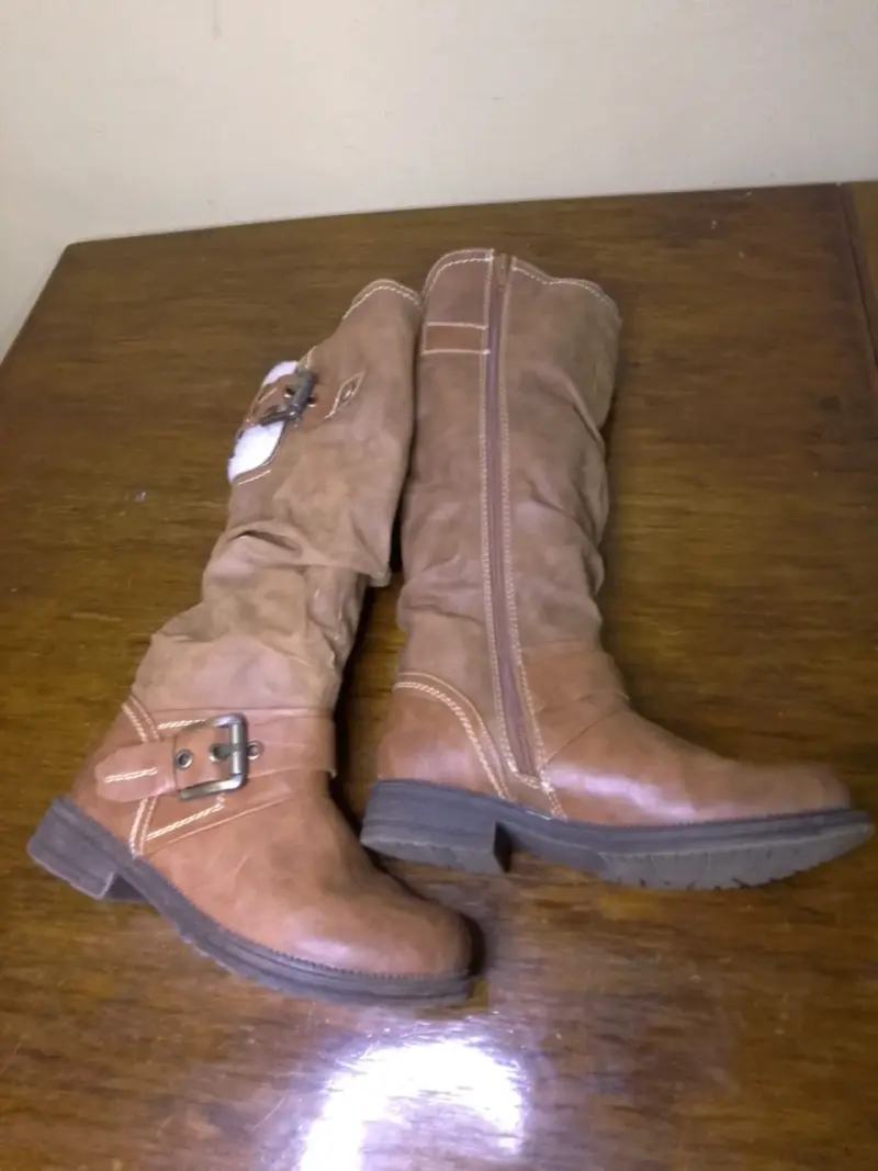 Botas de cuero marrón con hebillas - 2