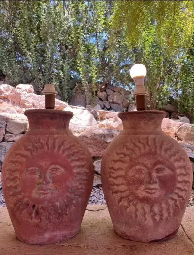 Lámparas de cerámica con diseño de sol - miniatura 1