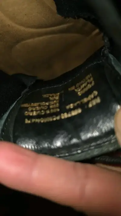 Zapatos de vestir negros con textura brillante - miniatura 5
