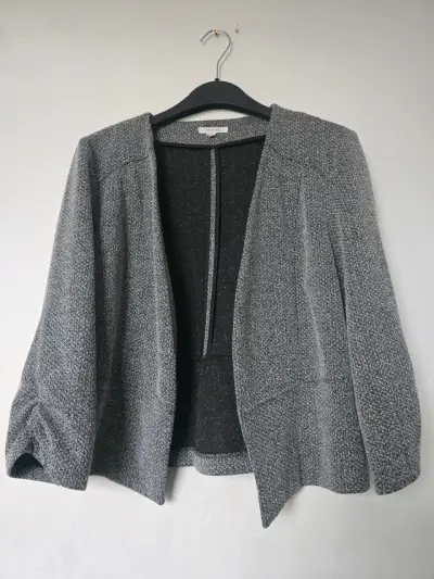 Blazer gris para mujer marca Maurices talla XL - miniatura 1