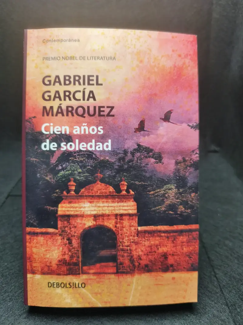 Libro Cien Años de Soledad de Gabriel García Márquez - 1