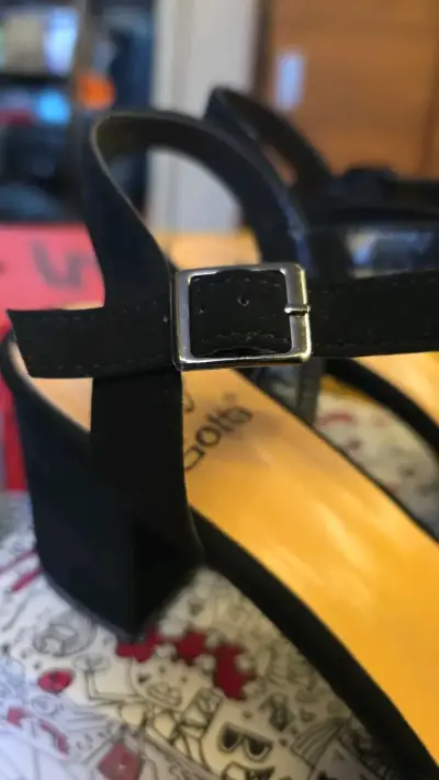 Sandalias negras de tacón grueso para mujer - miniatura 3