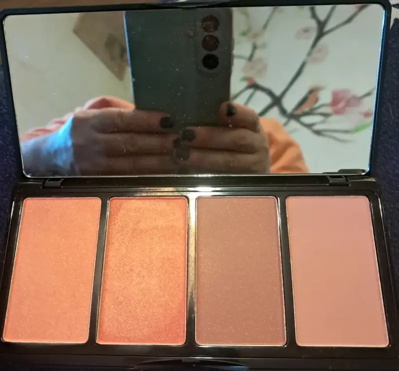 Paleta de rubores L.A. Girl Island Hottie - 3