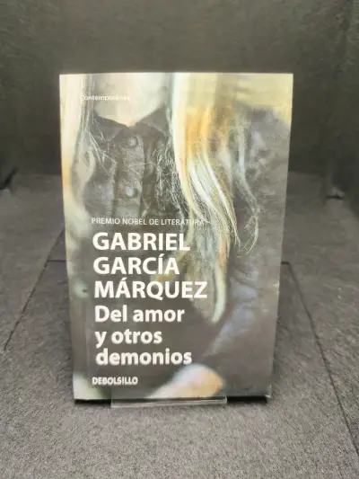 Libro 'Del amor y otros demonios' de Gabriel García Márquez - miniatura 1
