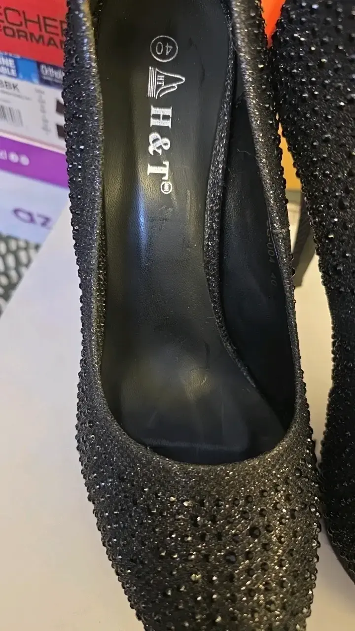 Zapatos de Tacón Alto con Brillos Negros - 4