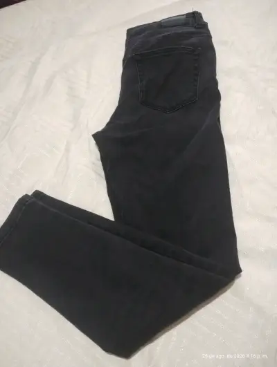 Jeans negros rasgados para hombre talla 40 - miniatura 3