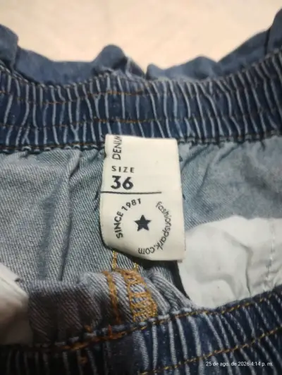Pantalones de mezclilla elásticos talla 36 - miniatura 2