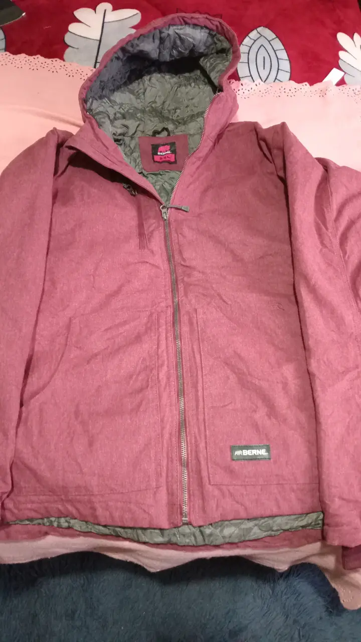Chaqueta Berne con capucha color burdeos - 1