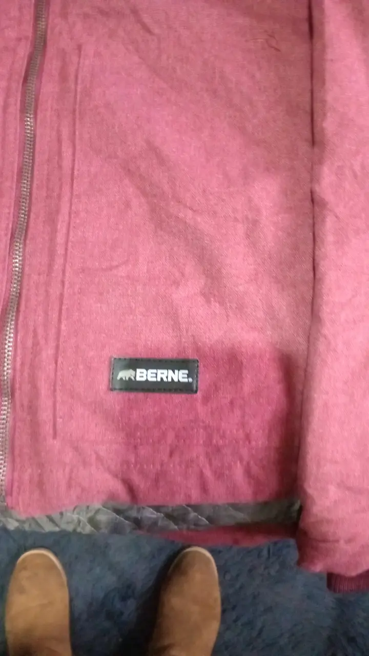 Chaqueta Berne con capucha color burdeos - 3