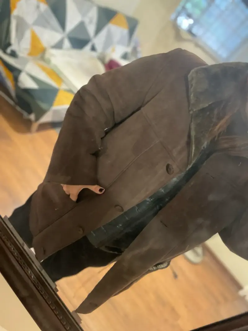 Abrigo de mujer marrón con cuello de piel sintética - 2