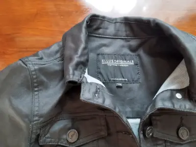 Chaqueta negra Ellus Originals para mujer. - miniatura 1