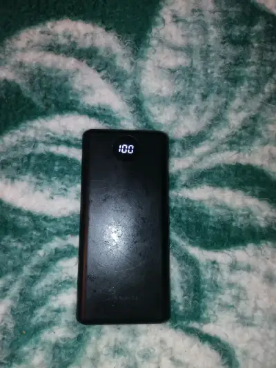 Power bank con pantalla LED 10000mAh - miniatura 1