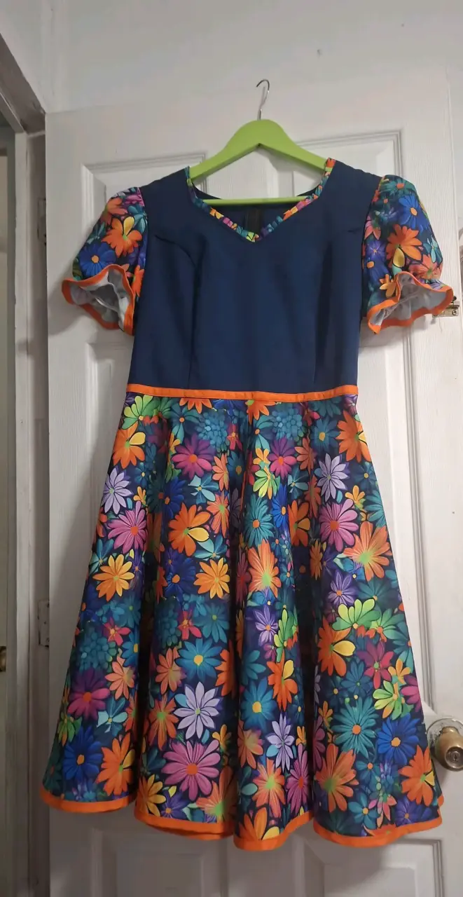 Vestido floral cueca con mangas abullonadas - 2