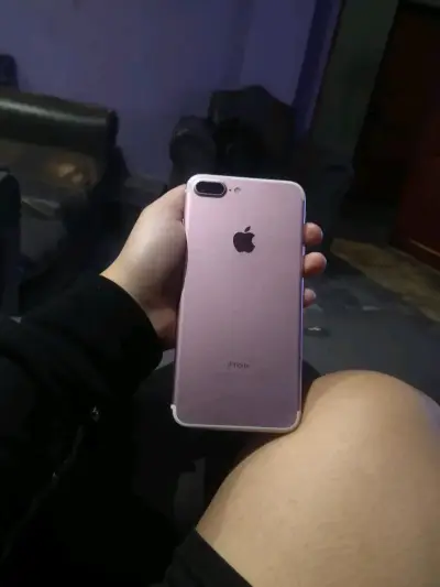 iPhone 7 Plus 32GB en buen estado - miniatura 2