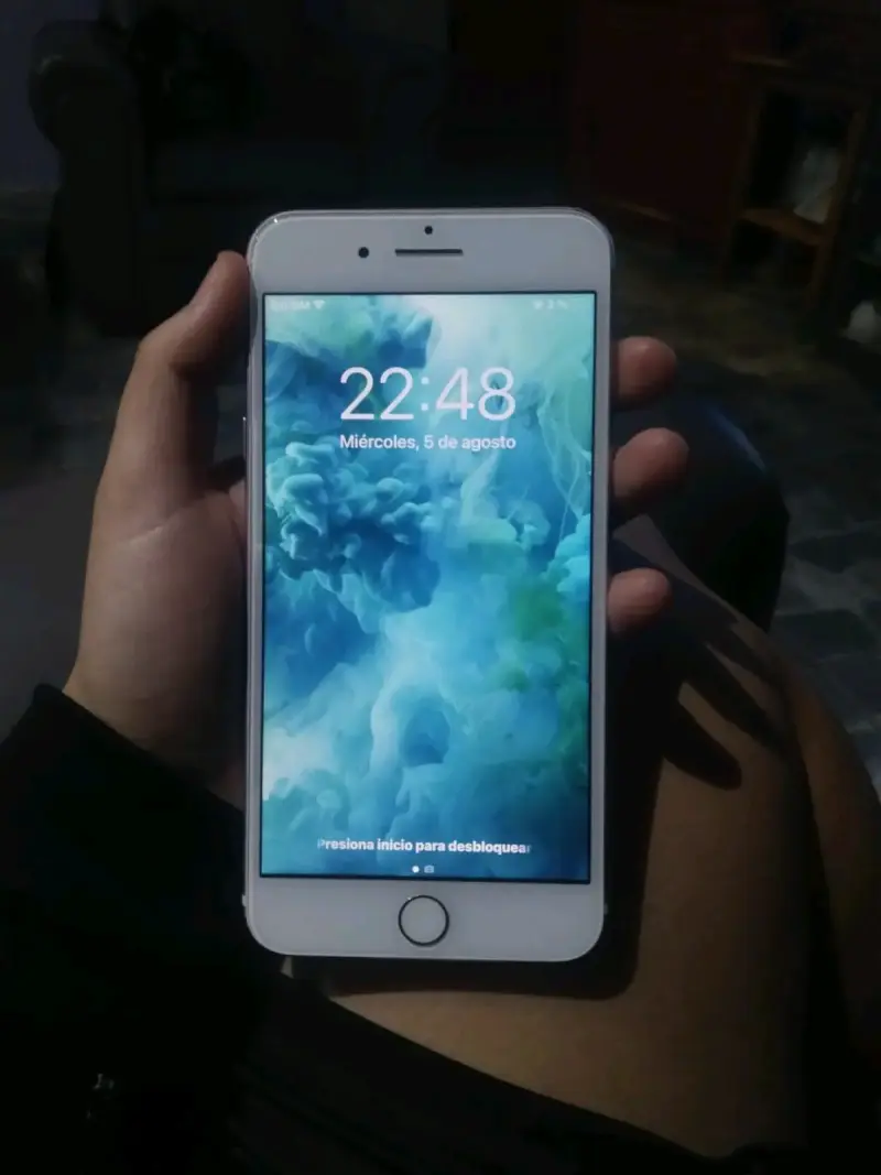 iPhone 7 Plus 32GB en buen estado - 4