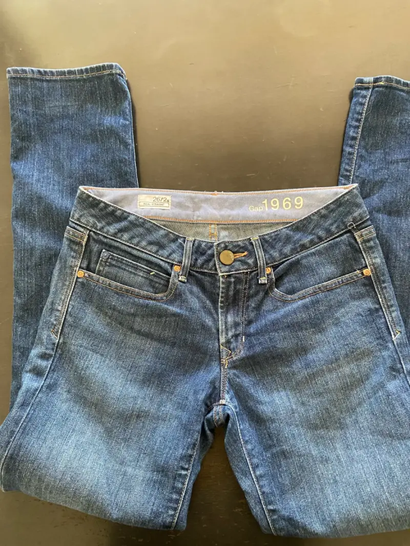 Jeans ajustados azul oscuro para mujer - 3