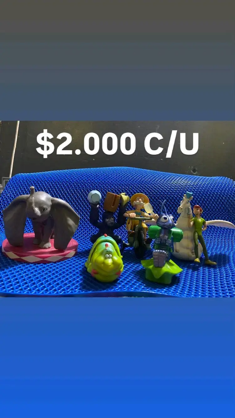 Figuras de acción de personajes variados - 1
