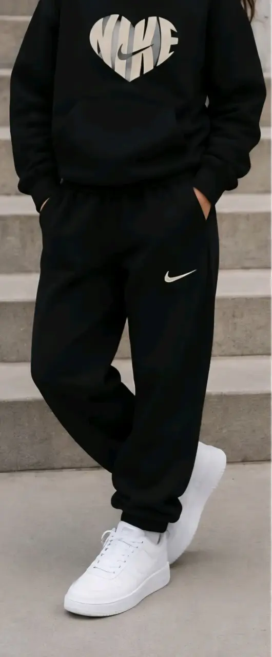 Conjunto deportivo Nike niña - 1