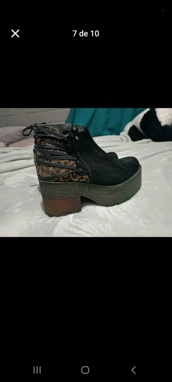 Botines de tacón con diseño animal print hush pupp