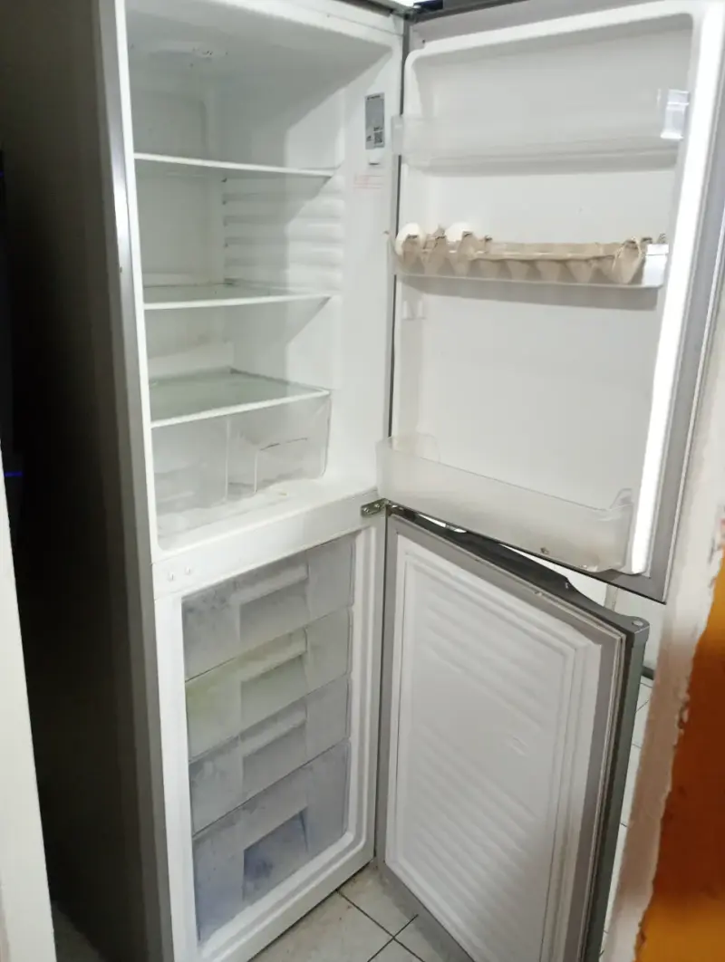 Refrigerador Mademsa de acero inoxidable - 2