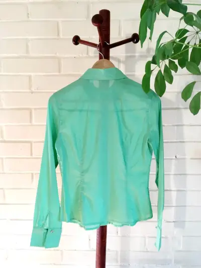 Blusa verde de mujer talla S, marca mango - miniatura 2