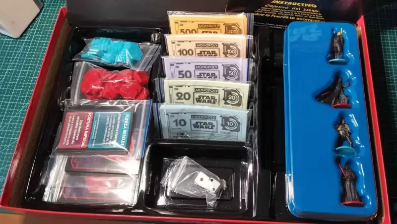 Juego de Mesa Monopoly Star Wars Edición Especial - 2