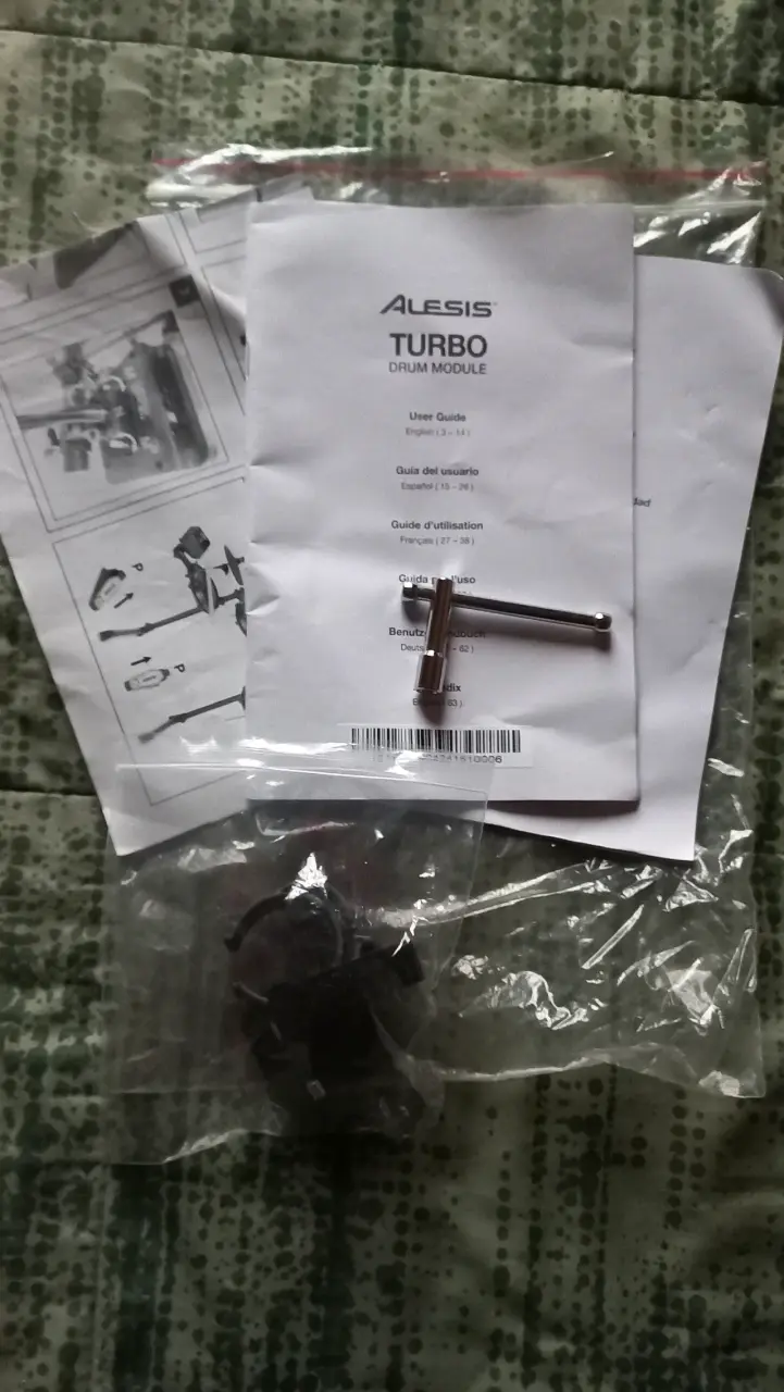 Batería Electrónica Alesis Turbo Mesh Kit - 6