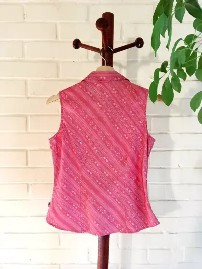 Blusa sin mangas rosa talla S Marca The North Face - miniatura 2