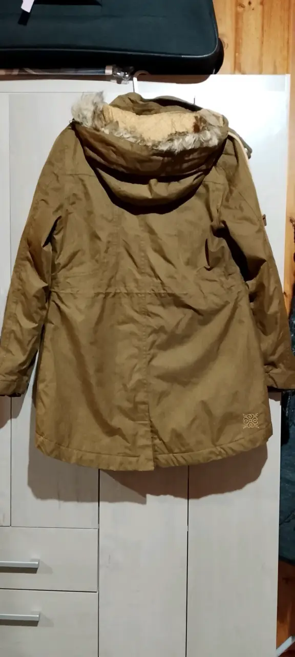 Parka Lippi de mujer con capucha y forro cálido - 1