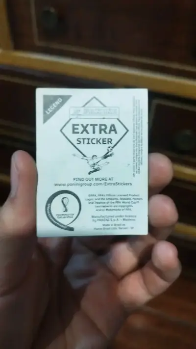 Láminas de colección Panini Cristiano Ronaldo y Lionel Messi - miniatura 5
