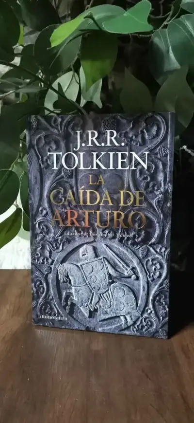 Libro 'La Caída de Arturo' de J.R.R. Tolkien - miniatura 1