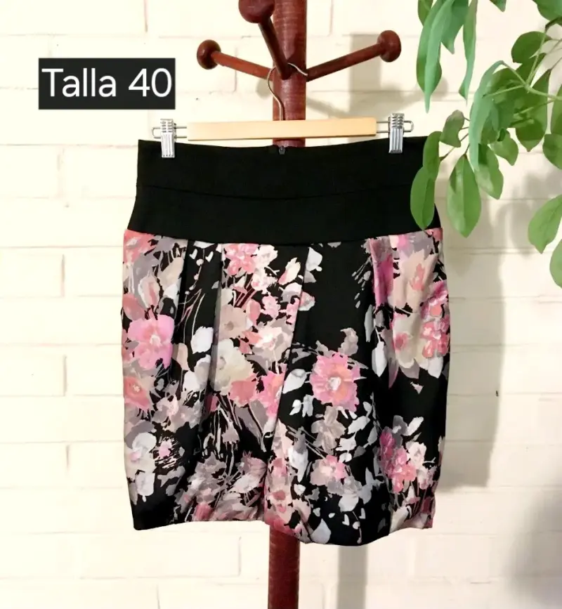 Falda floral talla 40 marca Basement - 1