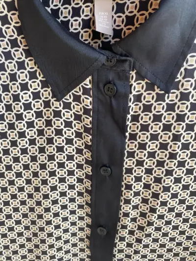 Camisa estampada de mujer H&M en blanco y negro - miniatura 5