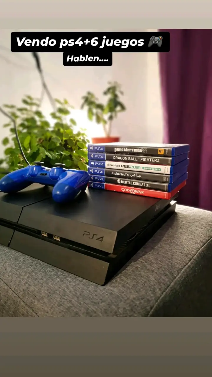 Consola PS4 con 6 juegos y control