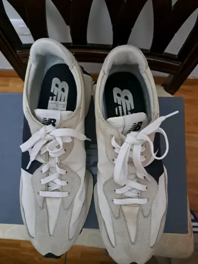 Zapatillas New Balance MS327FE Blancas y Negras - miniatura 2