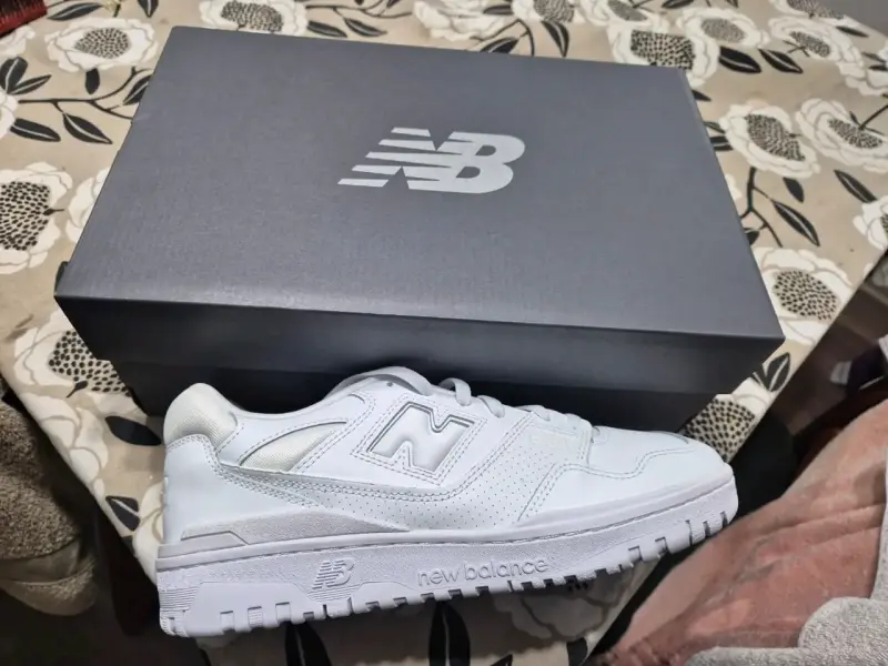 Zapatillas deportivas blancas New Balance 550 - 3