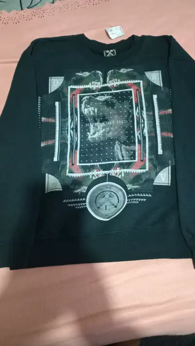 Polerón negro con diseño gráfico Civil Regime - miniatura 1