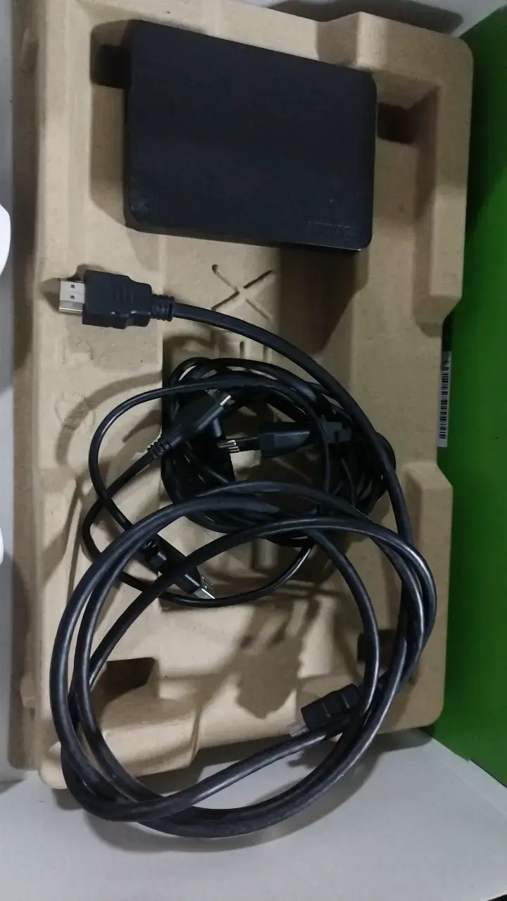 Consola Xbox Series S con dos controles - 3