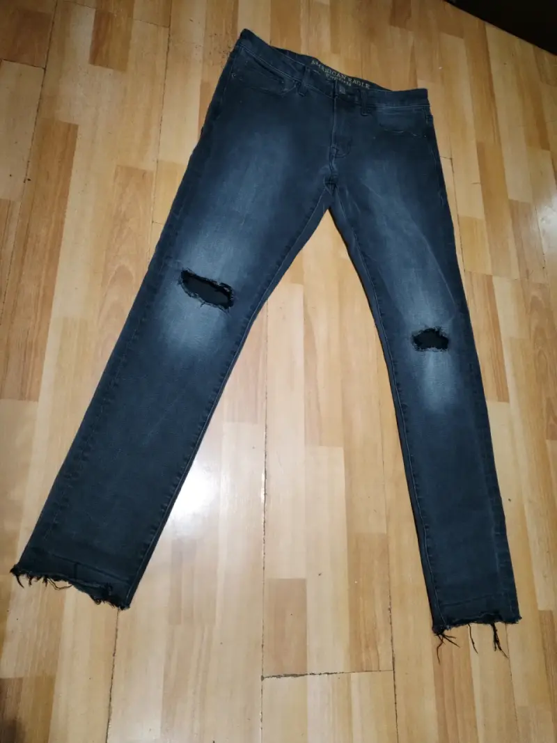 Jeans American Eagle Slim Taper Negro Desgastado - 1