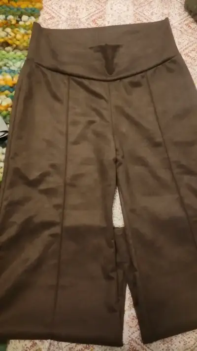 Pantalones de mujer marrones de tiro alto - miniatura 1