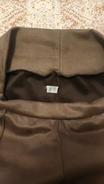 Pantalones de mujer marrones de tiro alto - miniatura 3