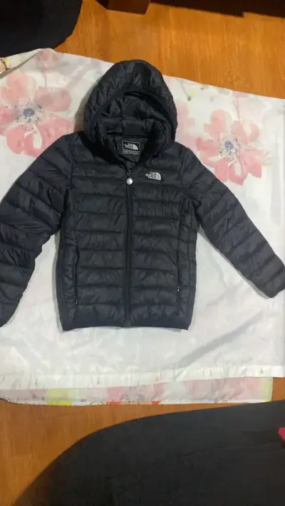 Chaqueta negra The North Face con capucha - miniatura 1