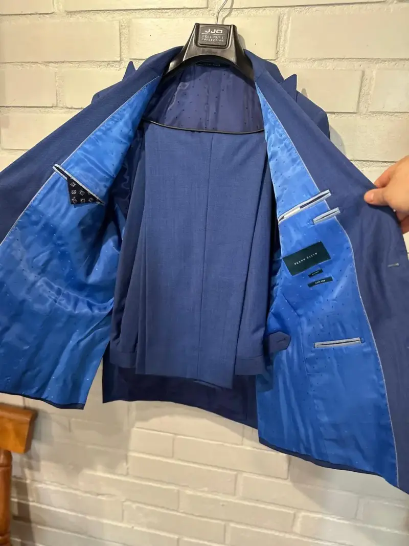 Traje azul Perry Ellis Slim Fit, hombre Talla 50 - 2
