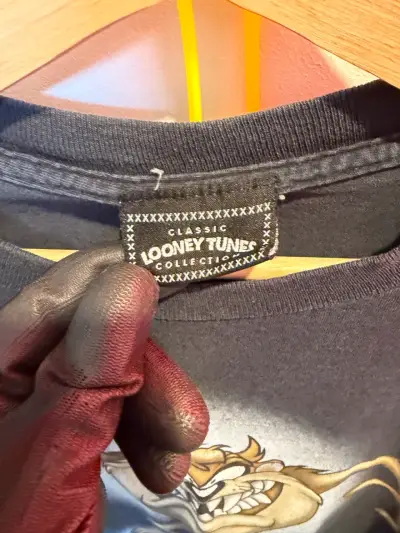 Polera negra Taz Looney Tunes vintage - miniatura 2